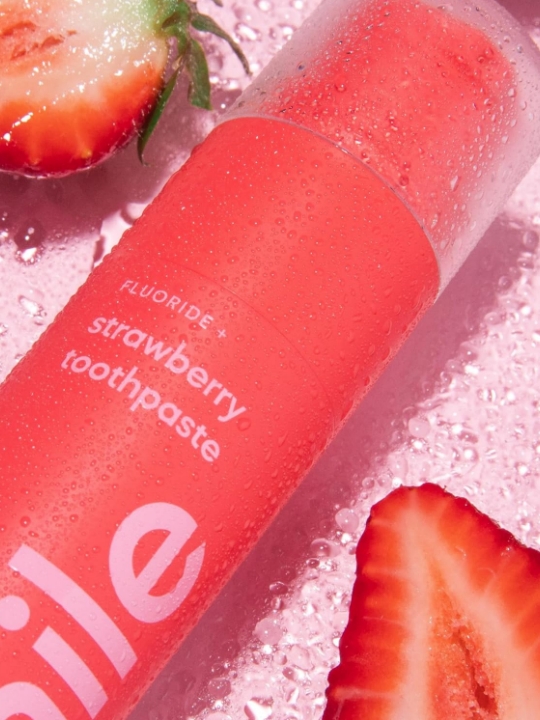 Hismile Fluoride+ Strawberry Toothpaste 60g